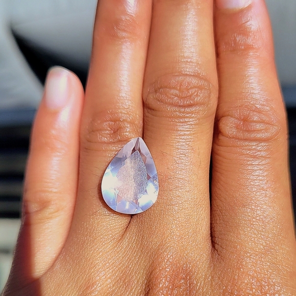 Rose Quartz Pear, 7 Carats ea. - Picture 3 of 9